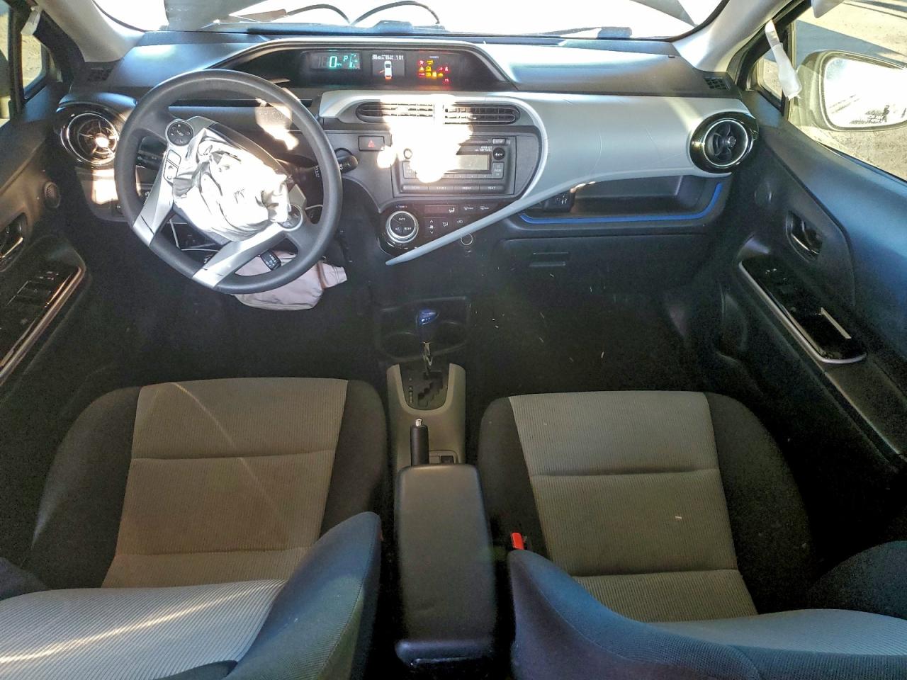 2012 Toyota Prius C VIN: JTDKDTB39C1514904 Lot: 94181955