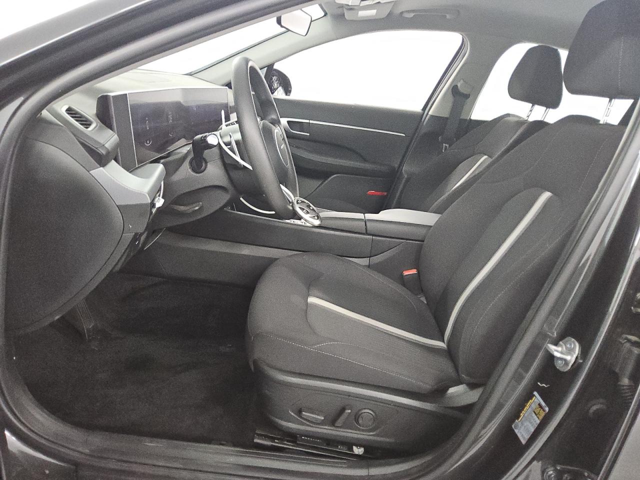 2025 Hyundai Sonata Sel VIN: KMHL64JAXSA464836 Lot: 93624175