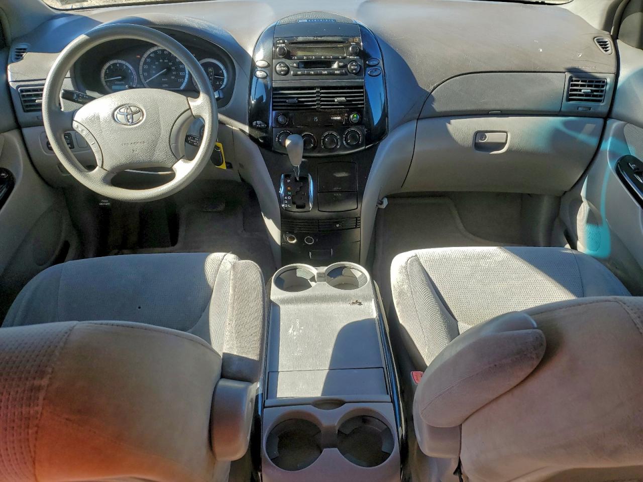 2004 Toyota Sienna Ce VIN: 5TDZA23C44S058279 Lot: 94252245