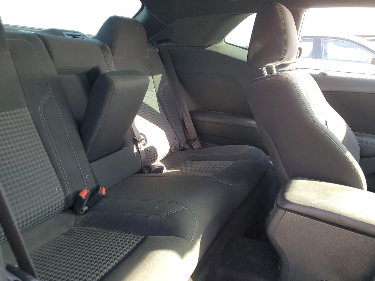 2022 Dodge Challenger Sxt VIN: 2C3CDZAG0NH144608 Lot: 92120125