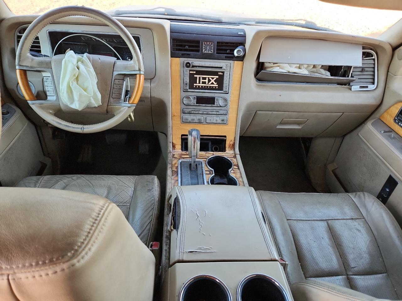 2007 Lincoln Navigator L VIN: 5LMFL27567LJ13239 Lot: 92356855