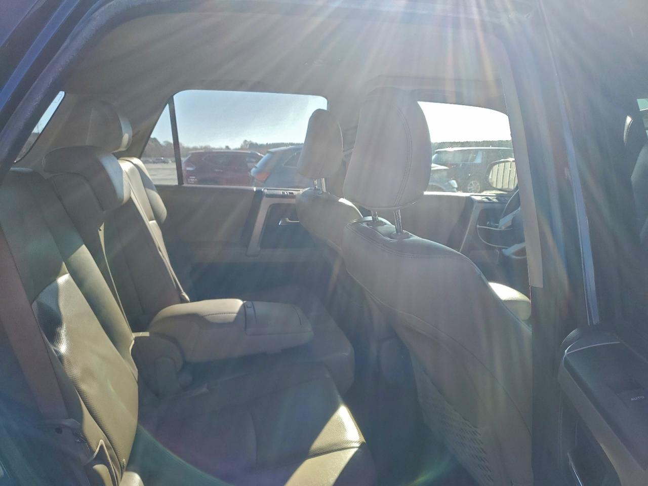 2016 Toyota 4Runner Sr5/Sr5 Premium VIN: JTEBU5JR8G5321672 Lot: 93820325