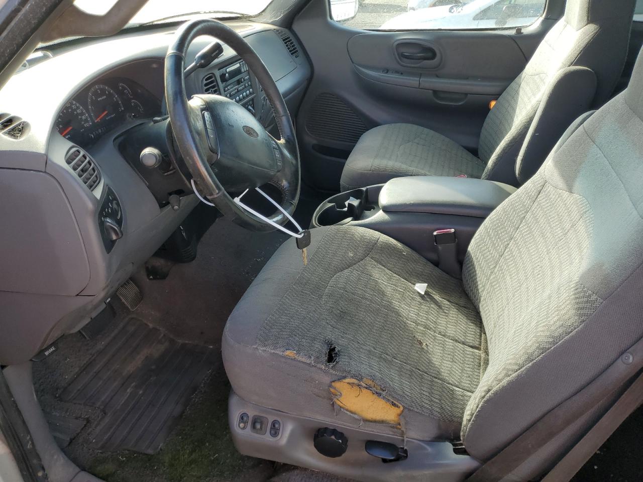 2000 Ford F150 VIN: 1FTRX18L2YKA96009 Lot: 91028395