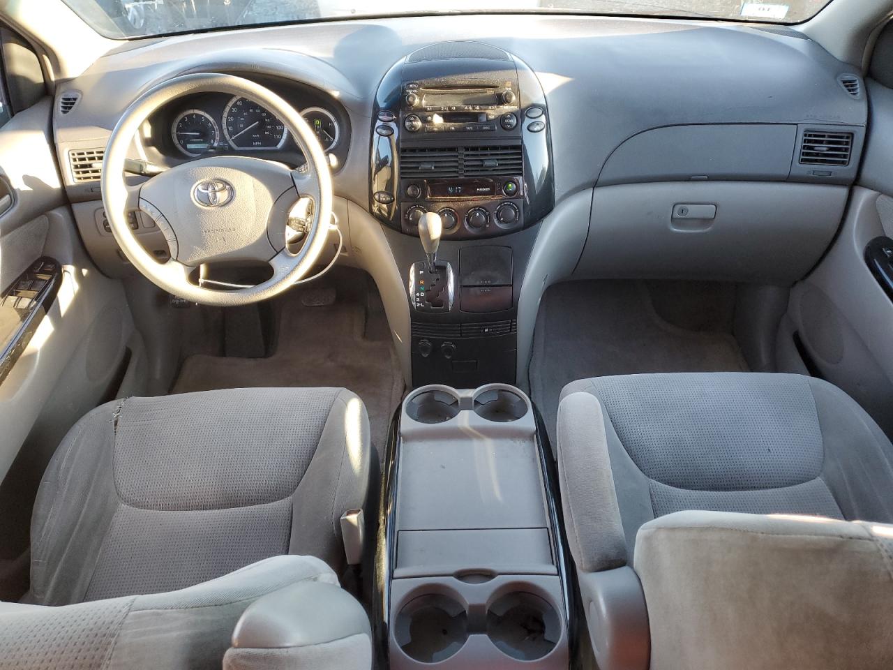 2004 Toyota Sienna Ce VIN: 5TDZA23C24S157067 Lot: 93496395