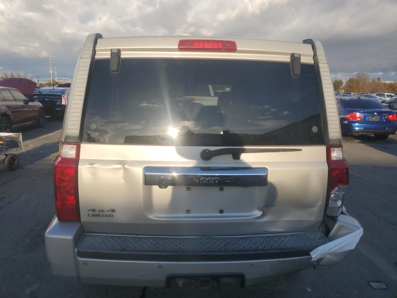 2007 Jeep Commander Limited VIN: 1J8HG58N67C672237 Lot: 93750295