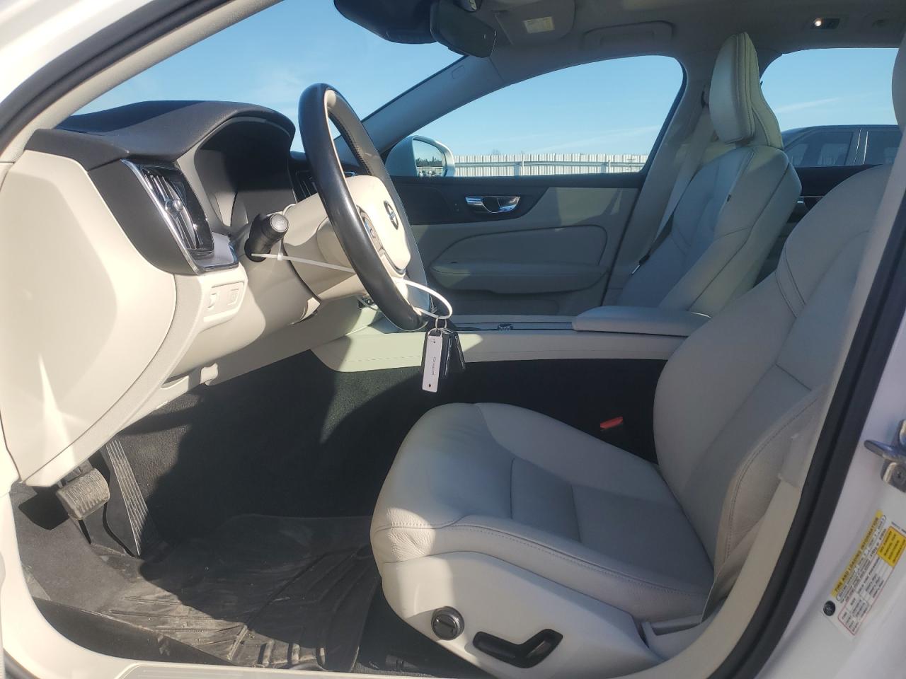 2020 Volvo V60 T5 Momentum VIN: YV1102EK0L2376887 Lot: 92214865