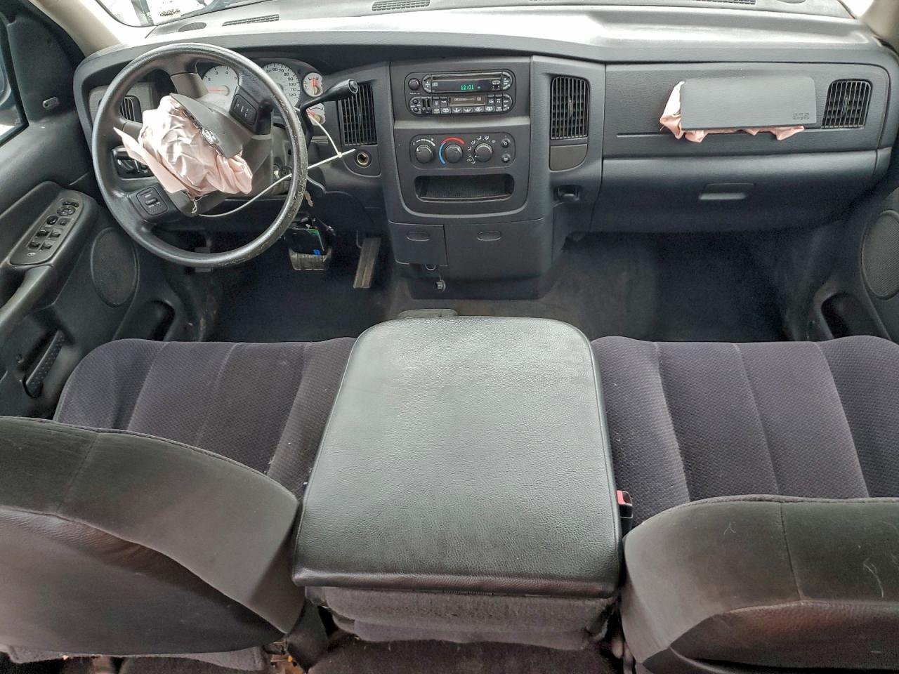 2004 Dodge Ram 1500 St VIN: 1D7HU18D04S760773 Lot: 93512135