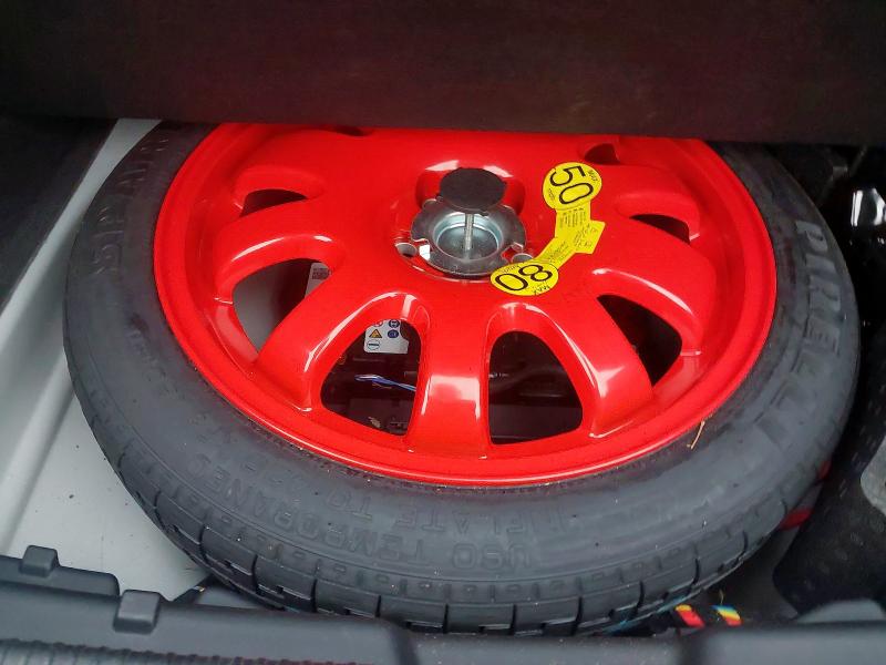 2015 JAGUAR XE 2.0 [240] PORTFOLIO 4DR AUTO