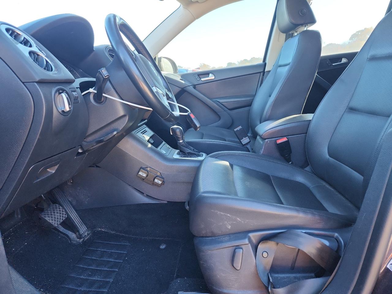 2016 Volkswagen Tiguan S VIN: WVGAV7AX6GW528977 Lot: 92829415