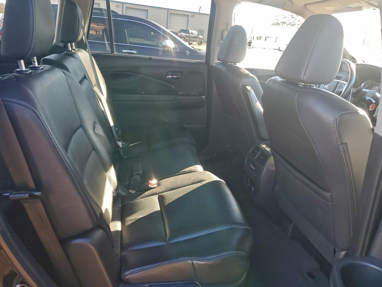 2016 Honda Pilot Touring VIN: 5FNYF5H95GB037719 Lot: 94057225