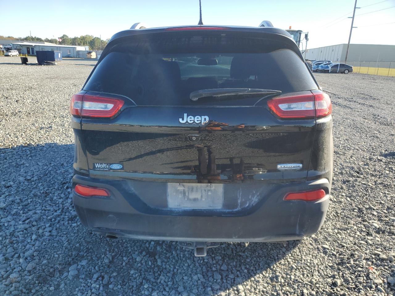 2018 Jeep Cherokee Latitude VIN: 1C4PJLCB2JD605822 Lot: 91884335