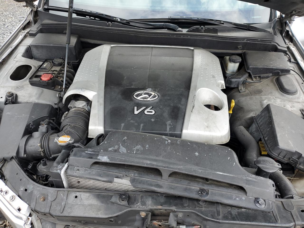 2011 Hyundai Genesis 3.8L VIN: KMHGC4DE8BU120655 Lot: 92838735