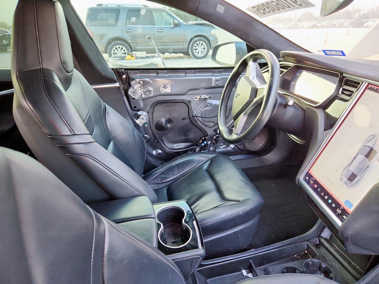 2015 Tesla Model S VIN: 5YJSA1E20FF120283 Lot: 91060895