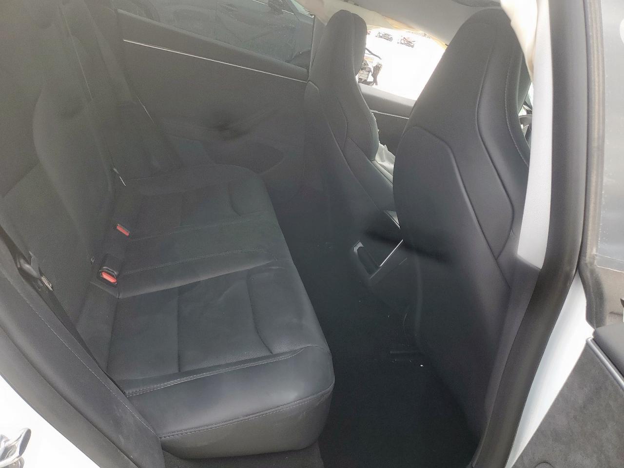 2025 Tesla Model 3 VIN: 5YJ3E1ET3SF002496 Lot: 92624275