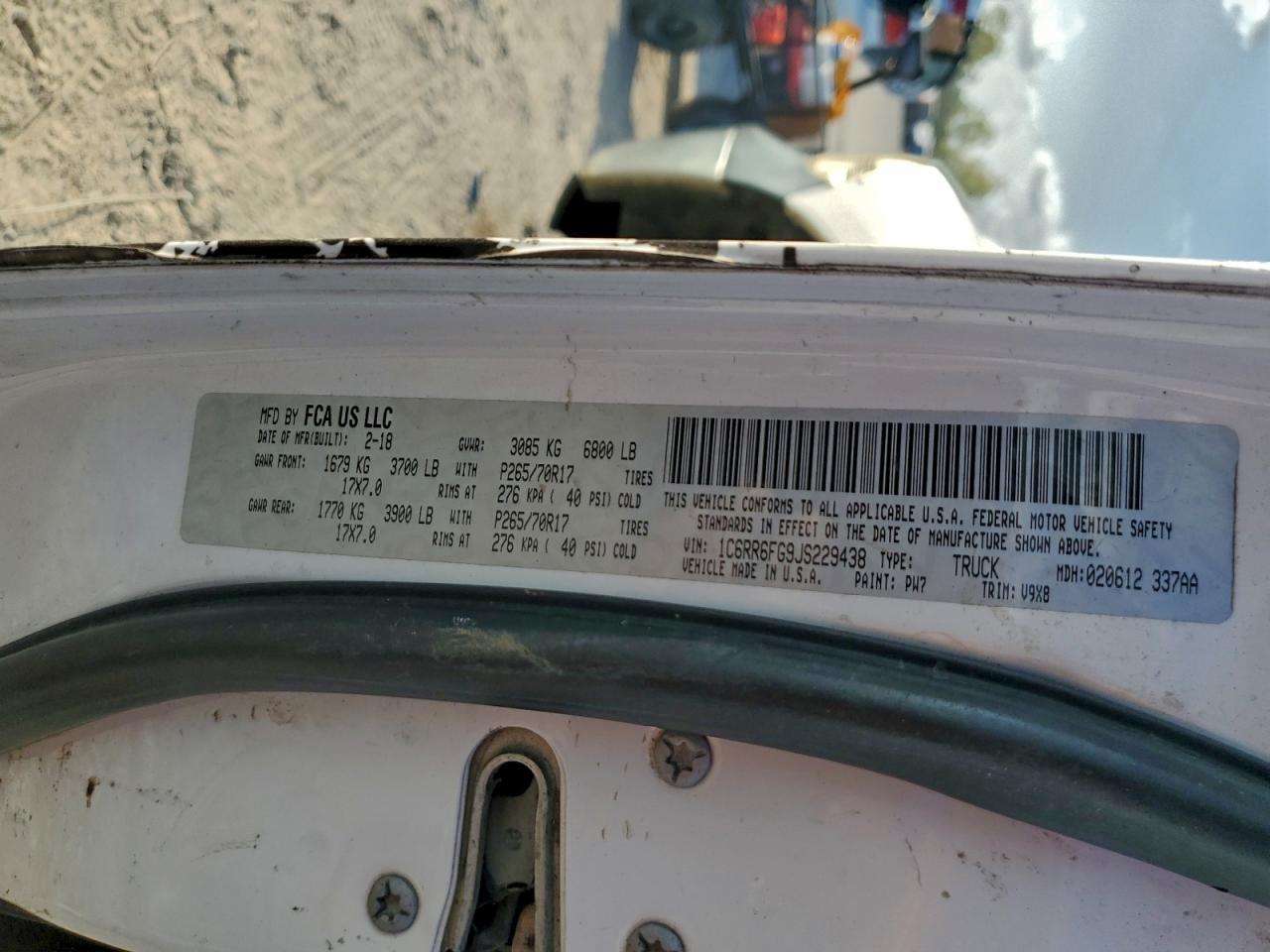 2018 Ram 1500 St VIN: 1C6RR6FG9JS229438 Lot: 94140975