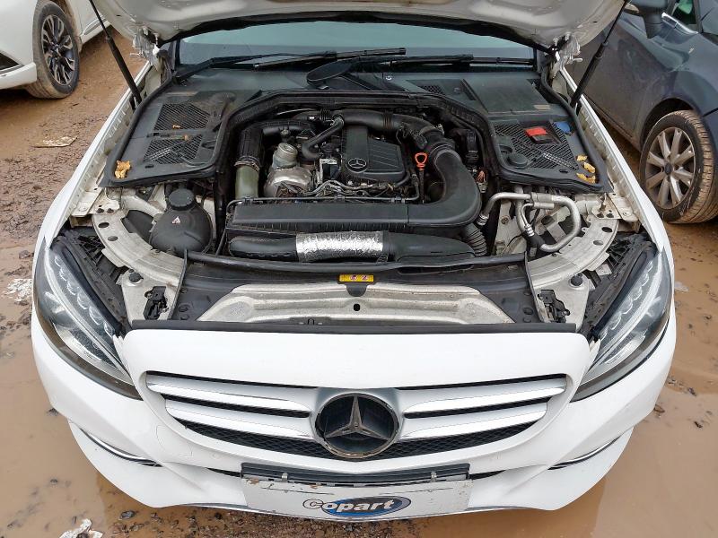 2015 MERCEDES-BENZ C CLASS C200 BLUETEC SPORT 4DR AUTO