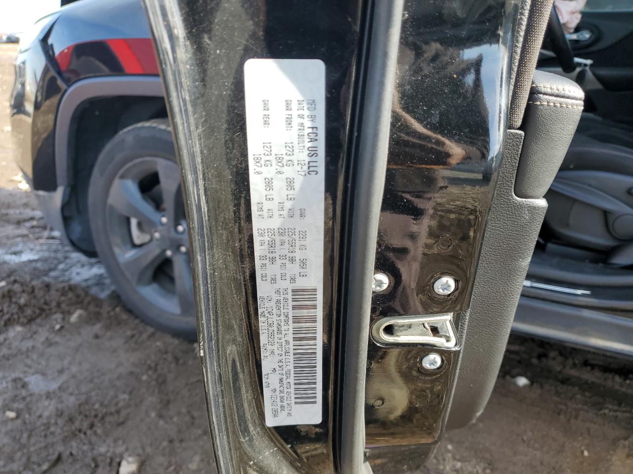 2018 Jeep Cherokee Latitude VIN: 1C4PJLCB0JD552120 Lot: 92079595