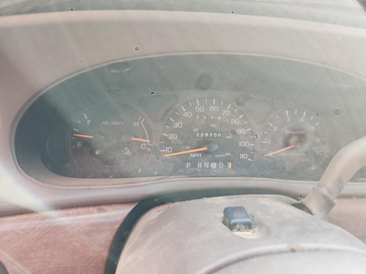 1998 Mercury Sable Gs VIN: 1MEFM50U7WA640657 Lot: 92916995