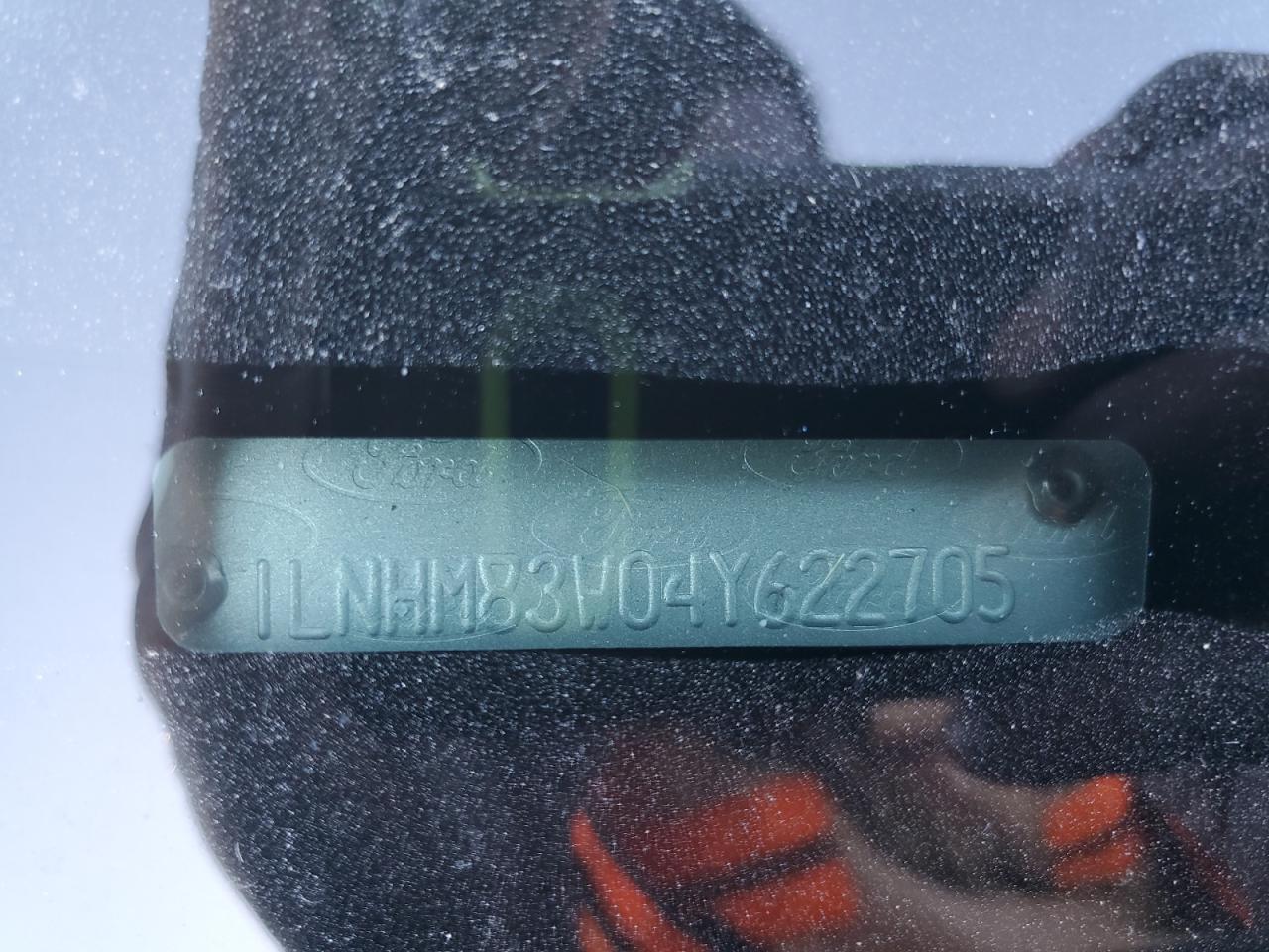 2004 Lincoln Town Car Ultimate VIN: 1LNHM83W04Y622705 Lot: 91398905