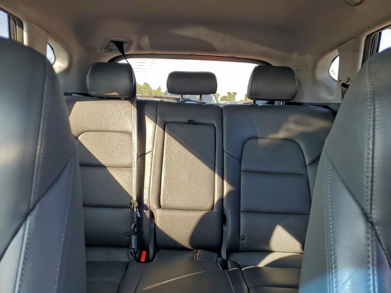 2016 Hyundai Tucson Limited VIN: KM8J33A23GU211012 Lot: 94043875