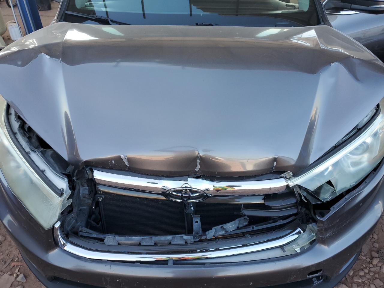 2015 Toyota Highlander Xle VIN: 5TDKKRFH6FS069060 Lot: 92106655