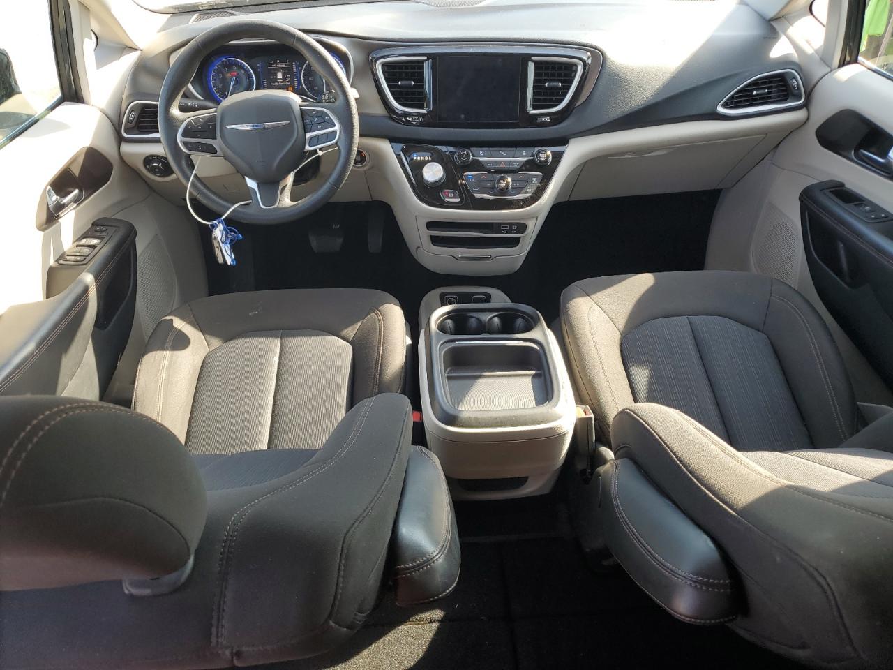 2020 Chrysler Pacifica Touring VIN: 2C4RC1FG9LR136730 Lot: 91604235