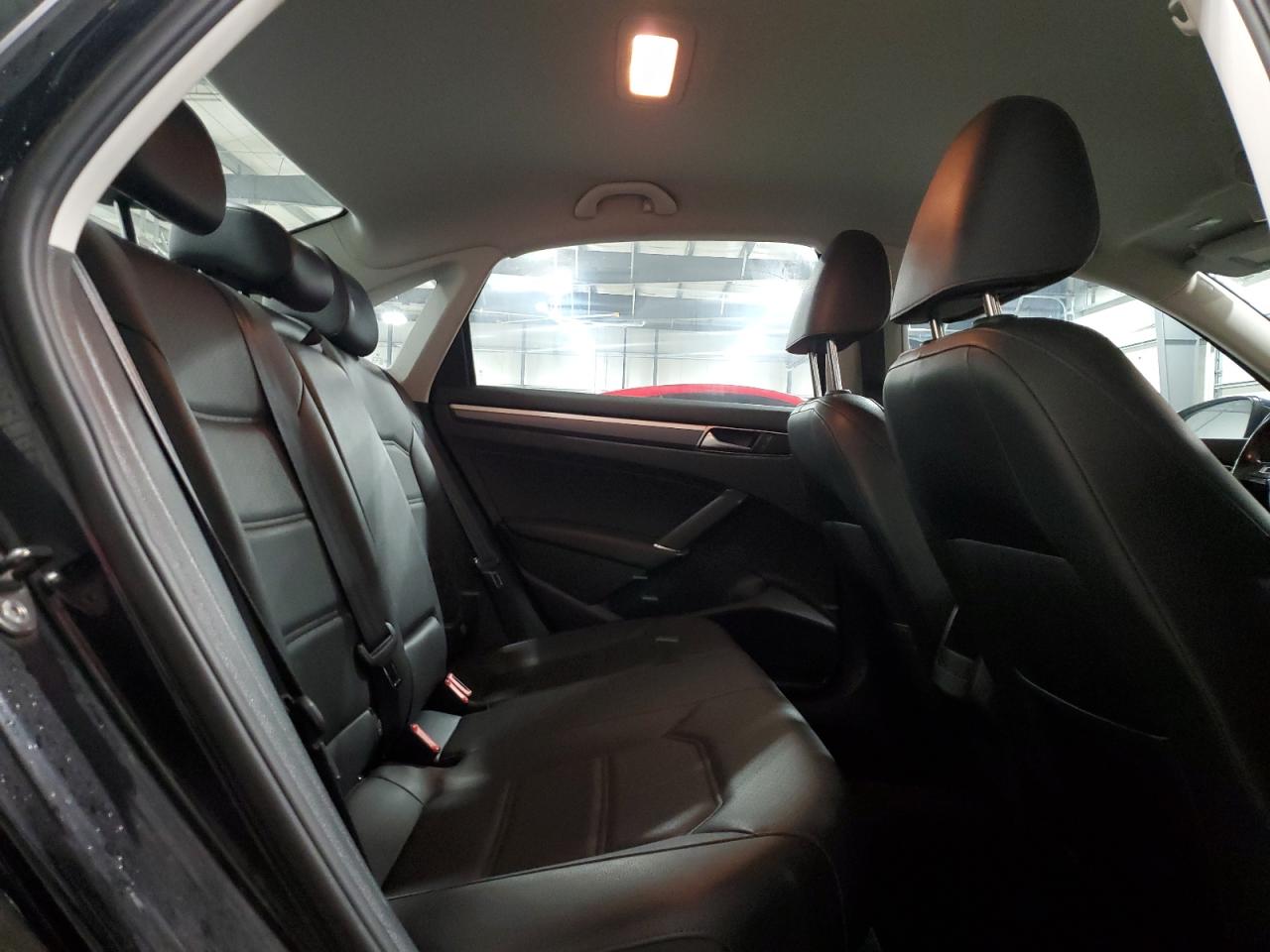 2017 Volkswagen Passat R-Line VIN: 1VWDT7A38HC018117 Lot: 93427775