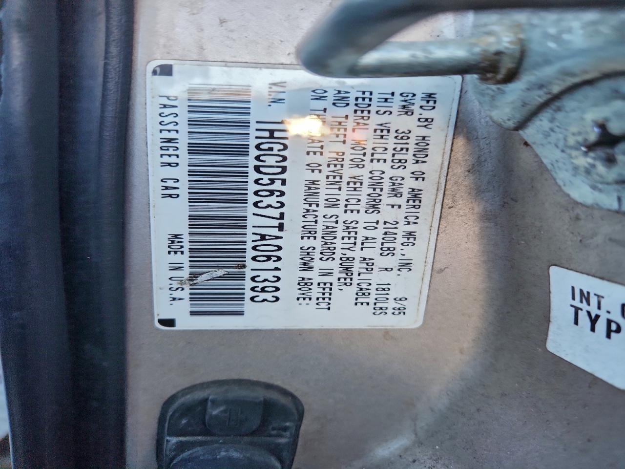 1996 Honda Accord Lx VIN: 1HGCD5637TA061393 Lot: 92816095