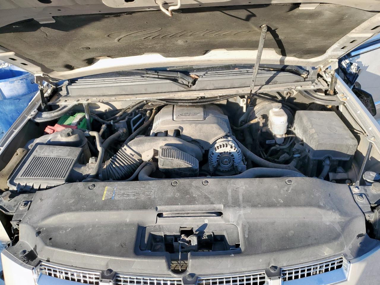 2010 Cadillac Escalade Luxury VIN: 1GYUCBEF7AR119303 Lot: 92087755