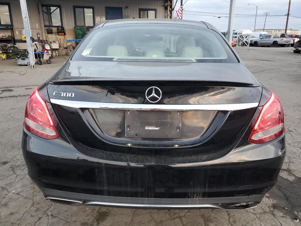2015 Mercedes-Benz C 300 VIN: 55SWF4JB6FU066707 Lot: 92444465