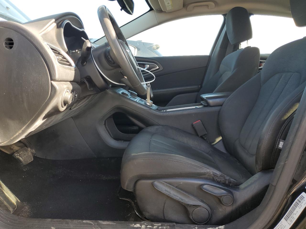 2016 Chrysler 200 Limited VIN: 1C3CCCAB6GN137340 Lot: 91652785