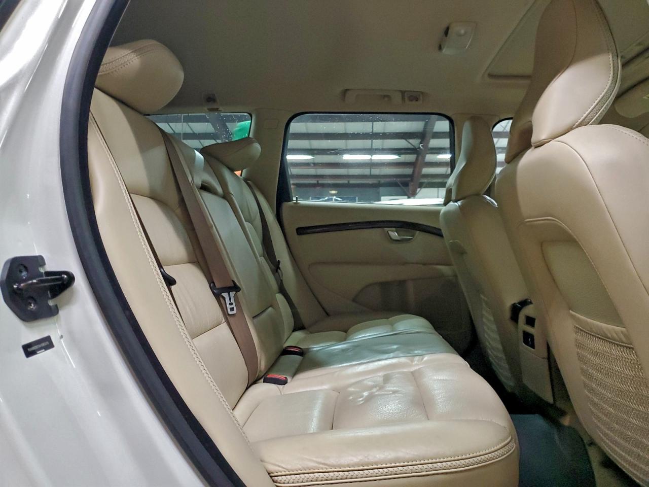 2010 Volvo Xc70 T6 VIN: YV4992BZ0A1085919 Lot: 94256775