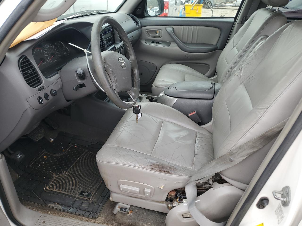 2004 Toyota Sequoia Limited VIN: 5TDZT38A04S235062 Lot: 91479395