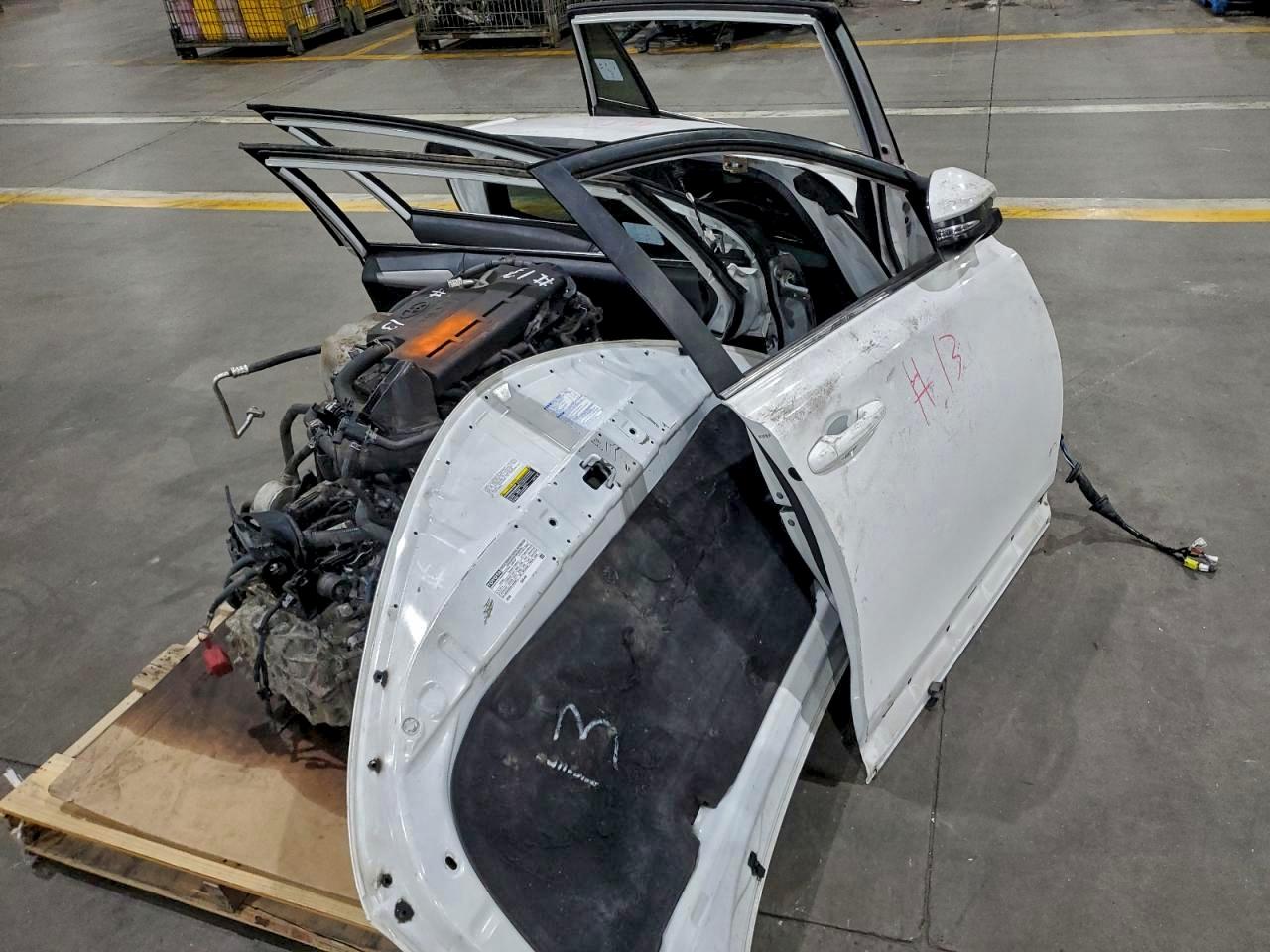 2017 Toyota Rav4 Le VIN: 2T3BFREV8HW655837 Lot: 94552625