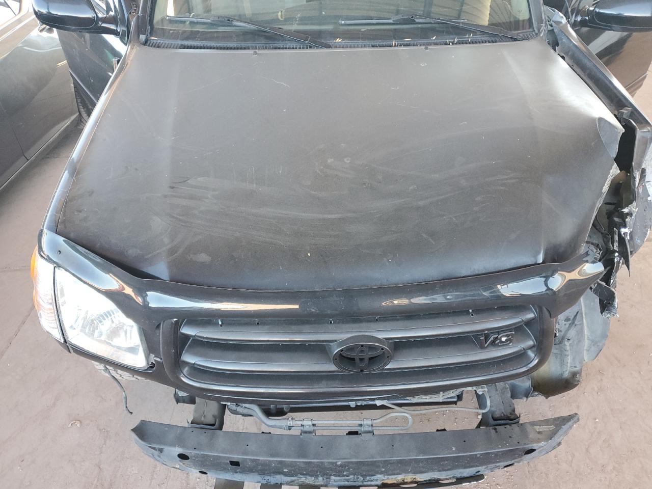 2004 Toyota Sequoia Sr5 VIN: 5TDZT34A14S236579 Lot: 91339535