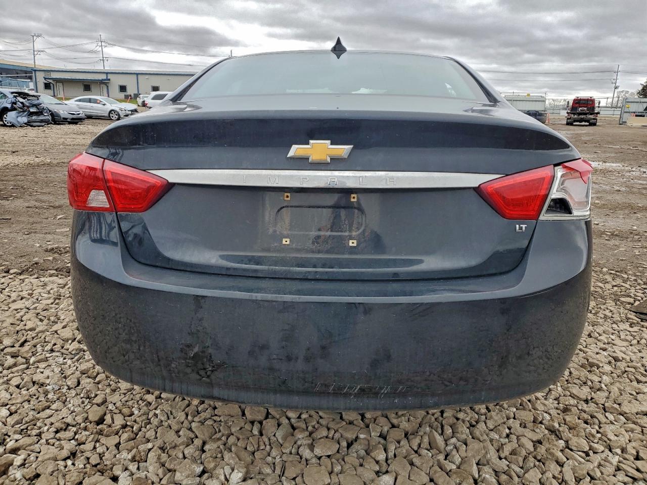 2018 Chevrolet Impala Lt VIN: 1G1105SA2JU101504 Lot: 94516095