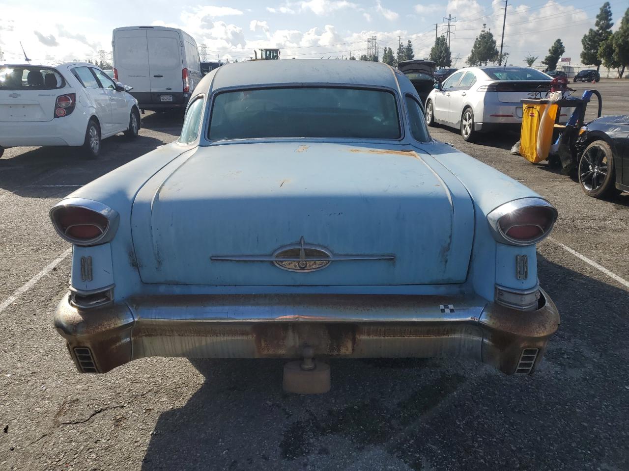 1957 Oldsmobile 88 Base VIN: 577C09179 Lot: 92574725