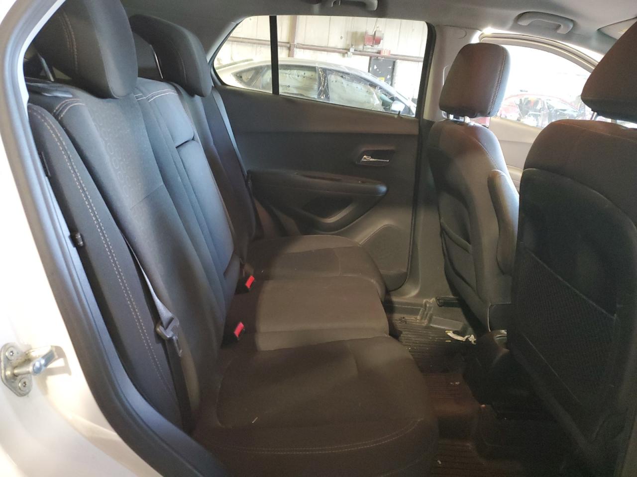 2019 Chevrolet Trax Ls VIN: 3GNCJNSB4KL225704 Lot: 91967515