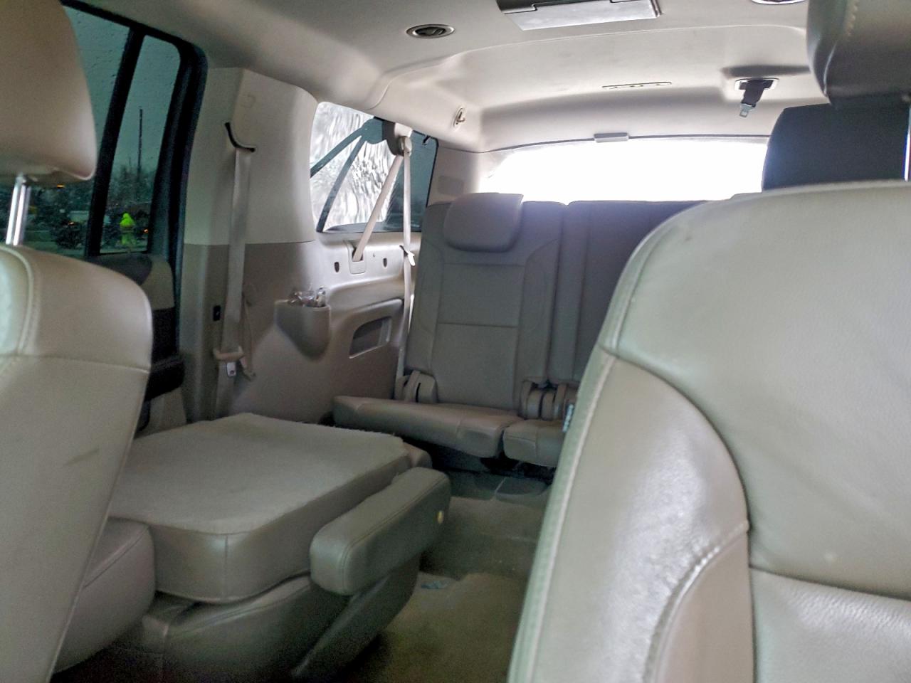 2016 Chevrolet Suburban K1500 Lt VIN: 1GNSKHKC1GR341171 Lot: 93812855