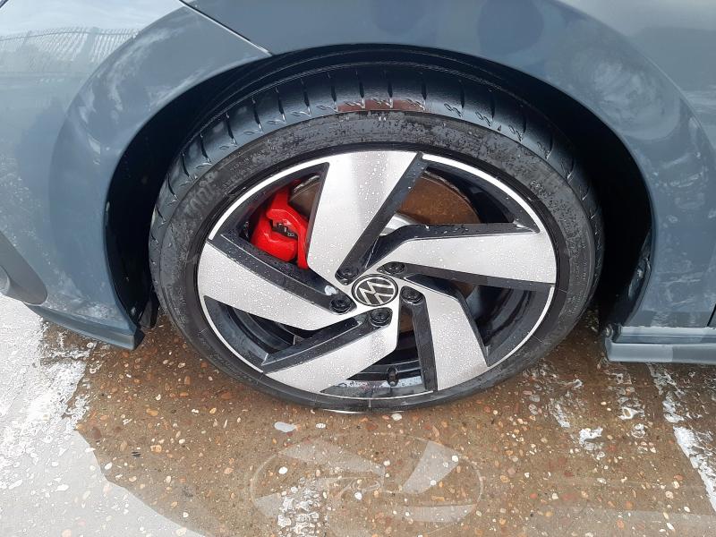 2024 VOLKSWAGEN GOLF