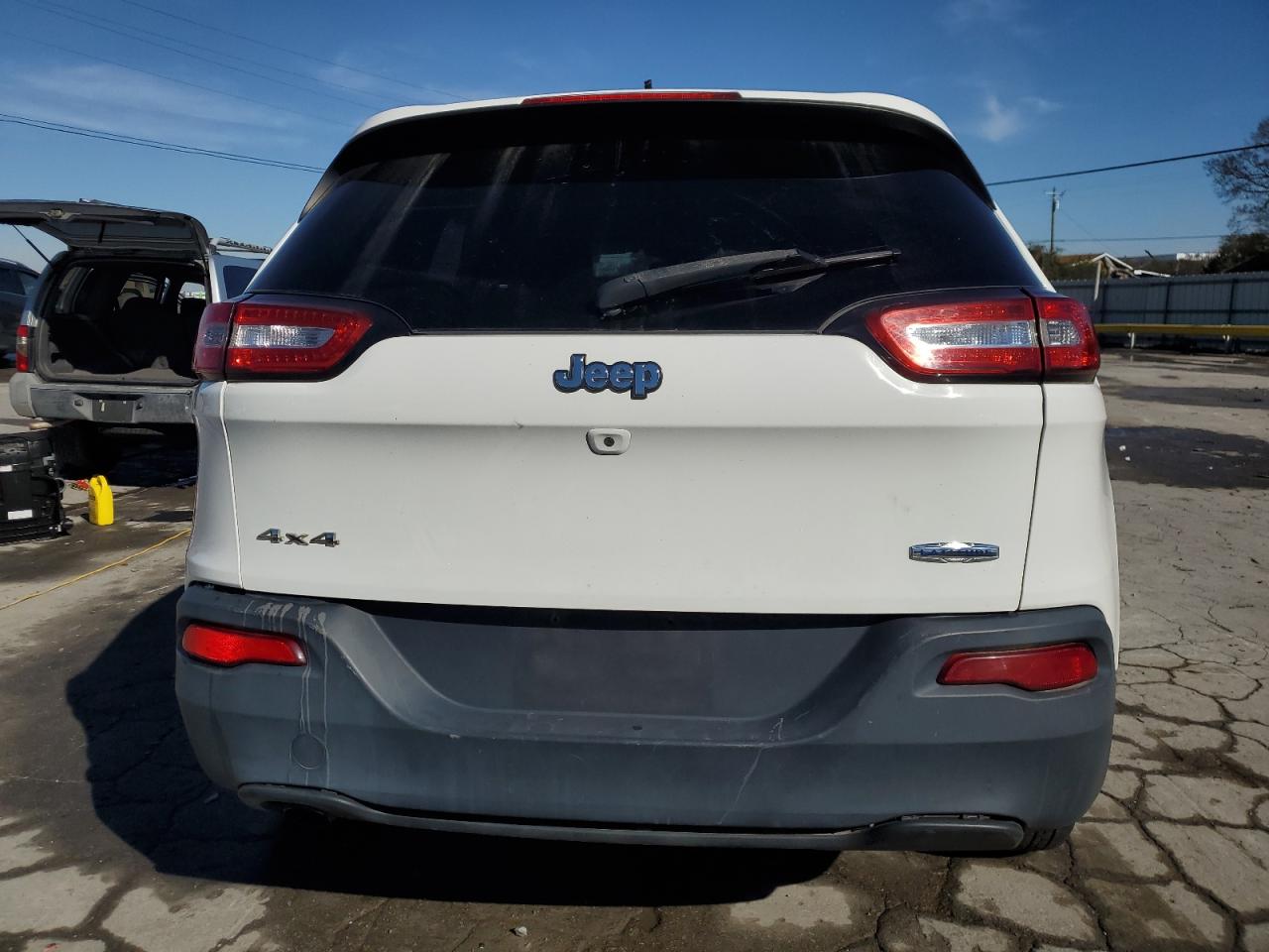 2016 Jeep Cherokee Latitude VIN: 1C4PJMCB3GW290323 Lot: 91287995