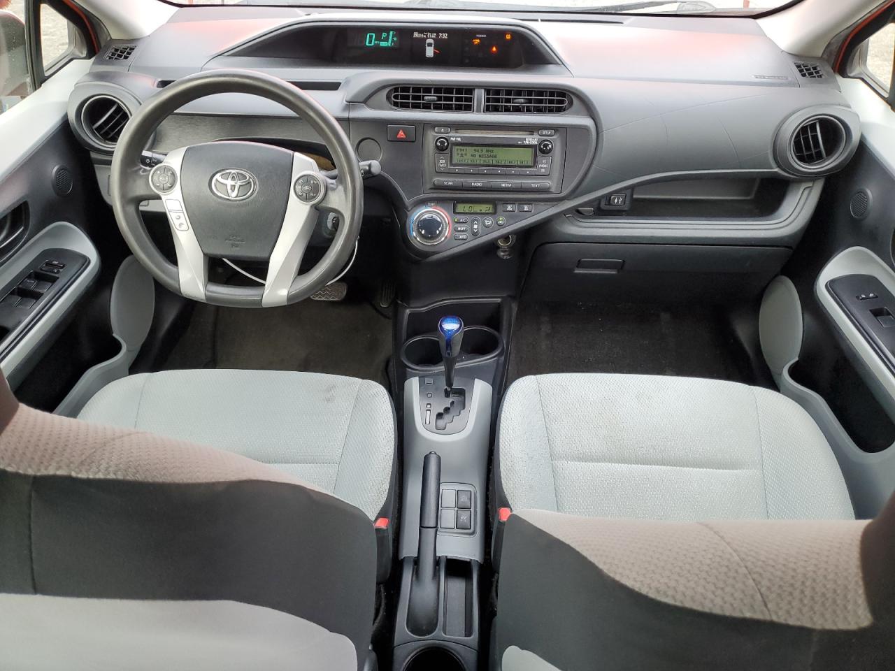 2013 Toyota Prius C VIN: JTDKDTB3XD1055903 Lot: 92491245