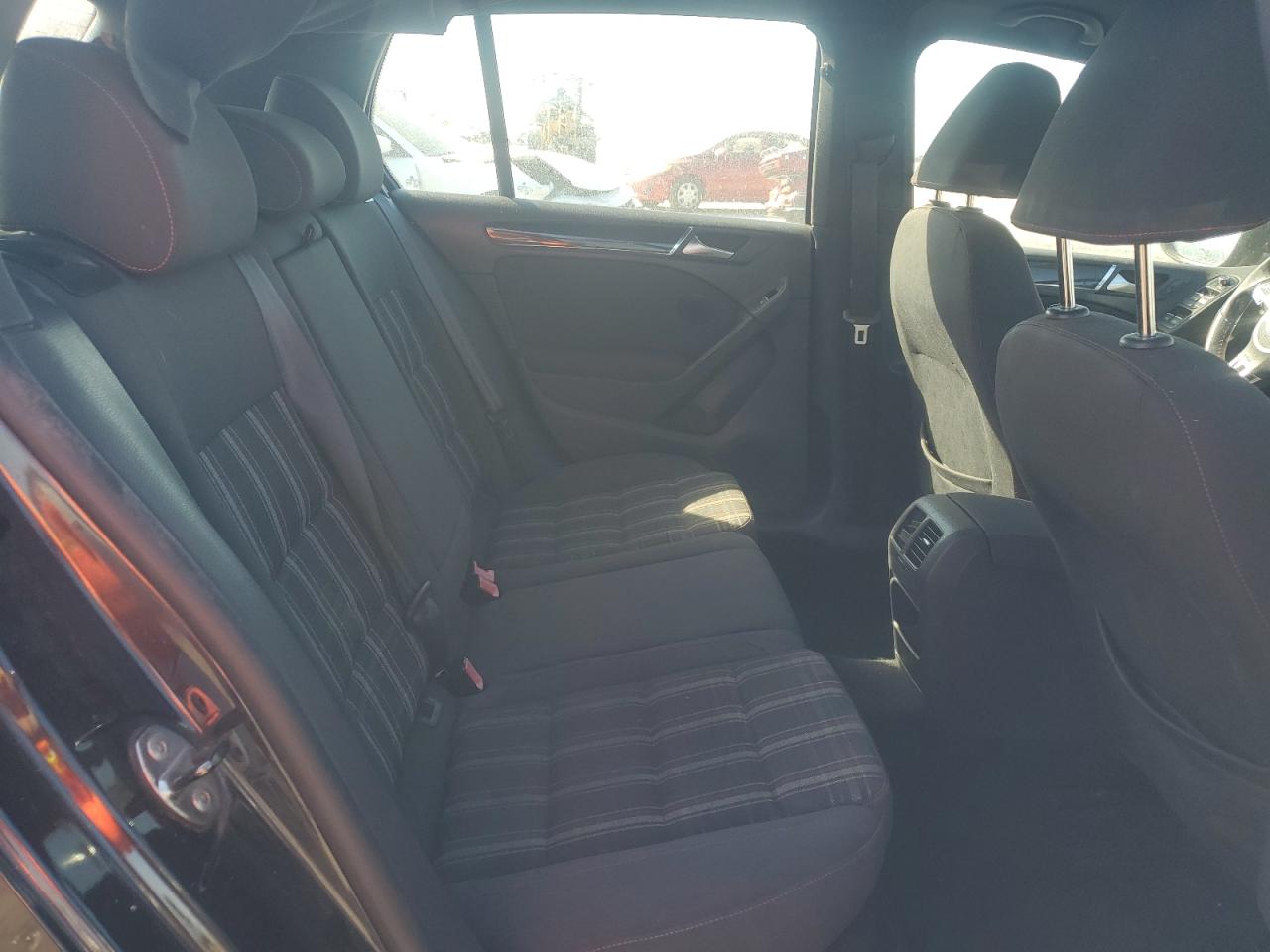 2012 Volkswagen Gti VIN: WVWHV7AJ7CW018100 Lot: 92101995