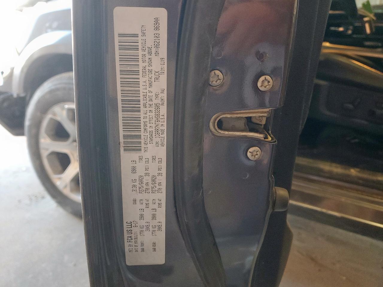 2017 Ram 1500 Laramie VIN: 1C6RR7NT6HS832605 Lot: 92455365