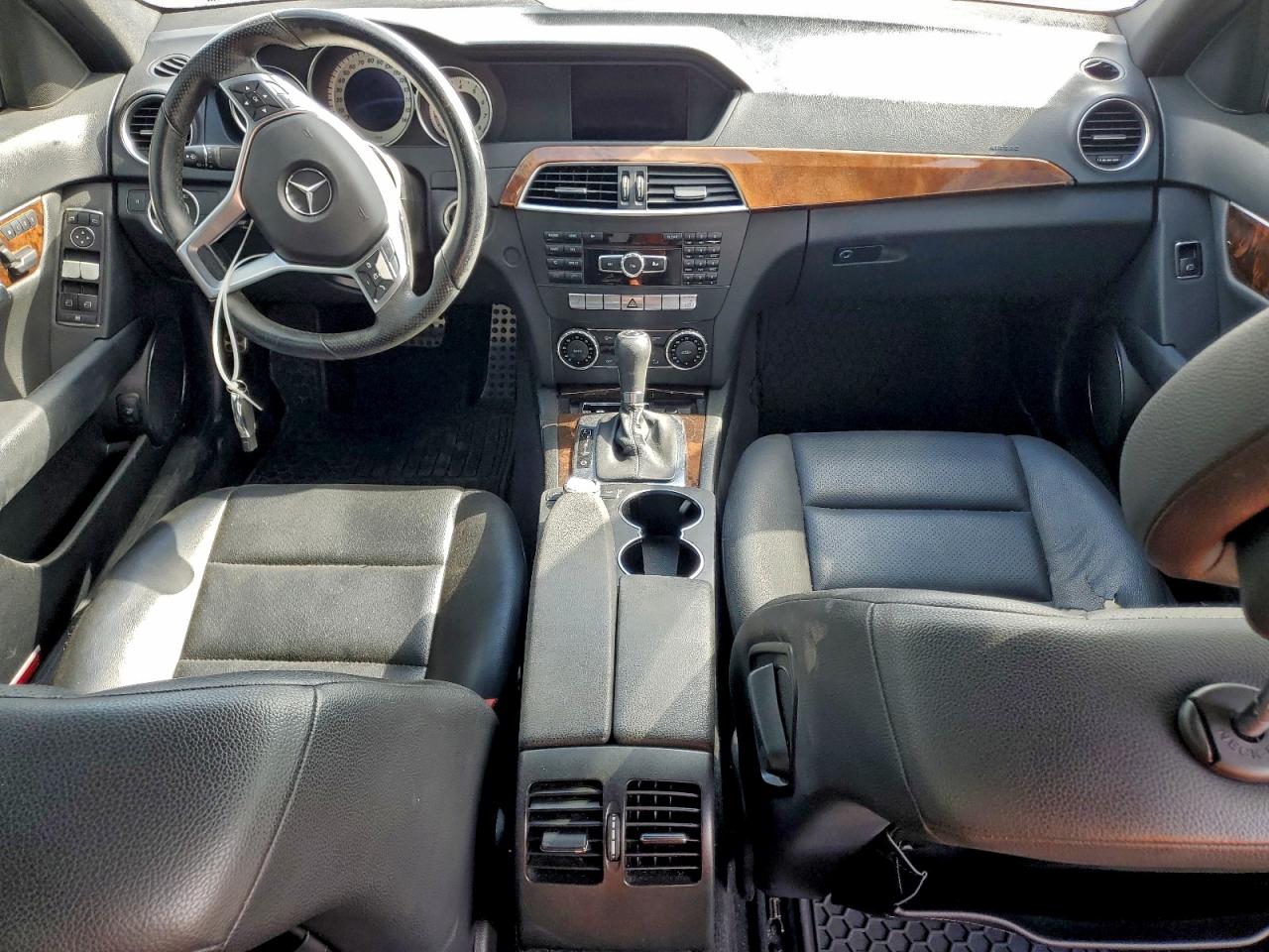 2013 Mercedes-Benz C 250 VIN: WDDGF4HB2DA852642 Lot: 94048915