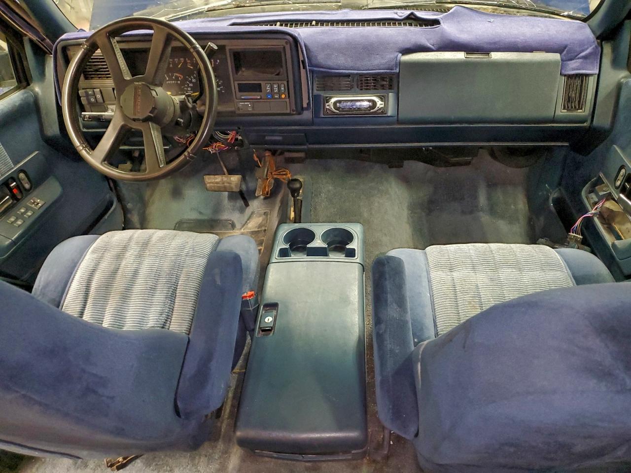 1993 Chevrolet Suburban K1500 VIN: 1GNFK16K3PJ344968 Lot: 93314935