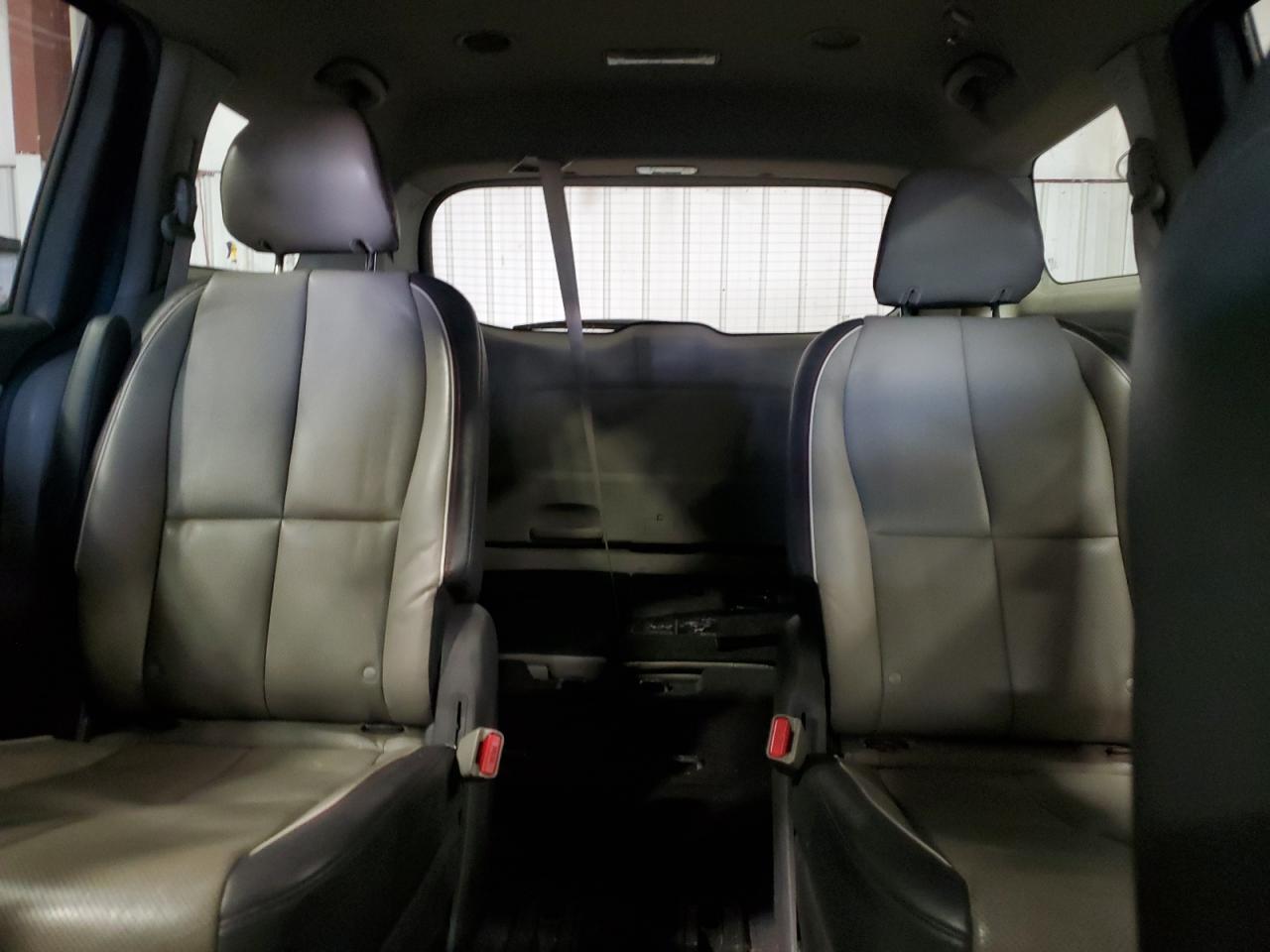 2016 Kia Sedona Lx VIN: KNDMB5C17G6215279 Lot: 92194995