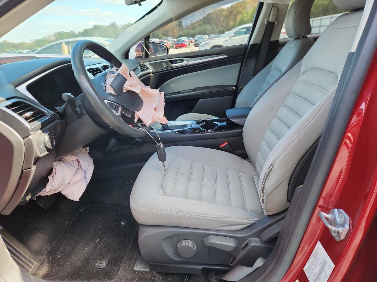 2015 Ford Fusion S VIN: 3FA6P0G73FR178136 Lot: 91806705