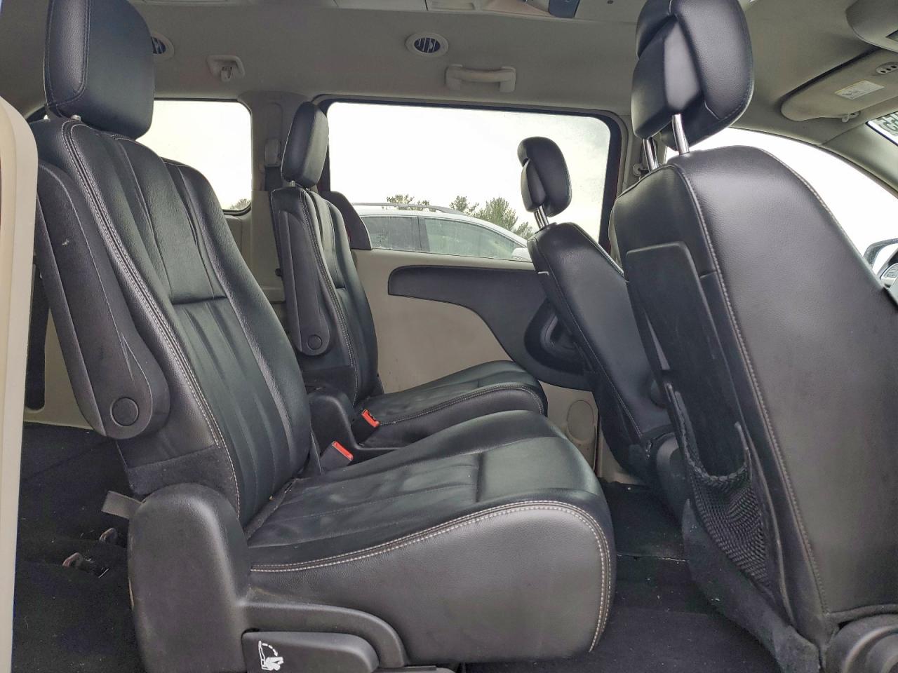 2014 Chrysler Town & Country Touring VIN: 2C4RC1BG2ER441205 Lot: 94234155