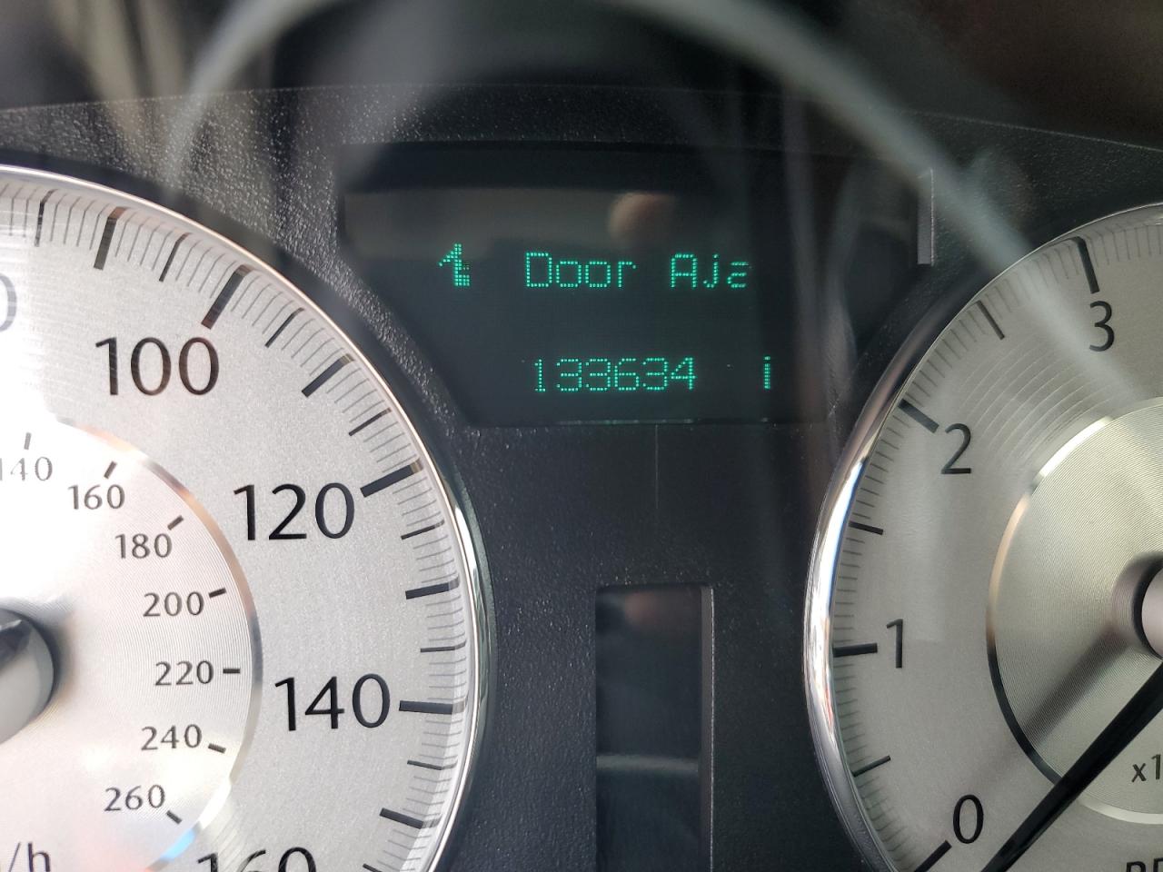 2009 Chrysler 300C VIN: 2C3KA63T69H617236 Lot: 92175865